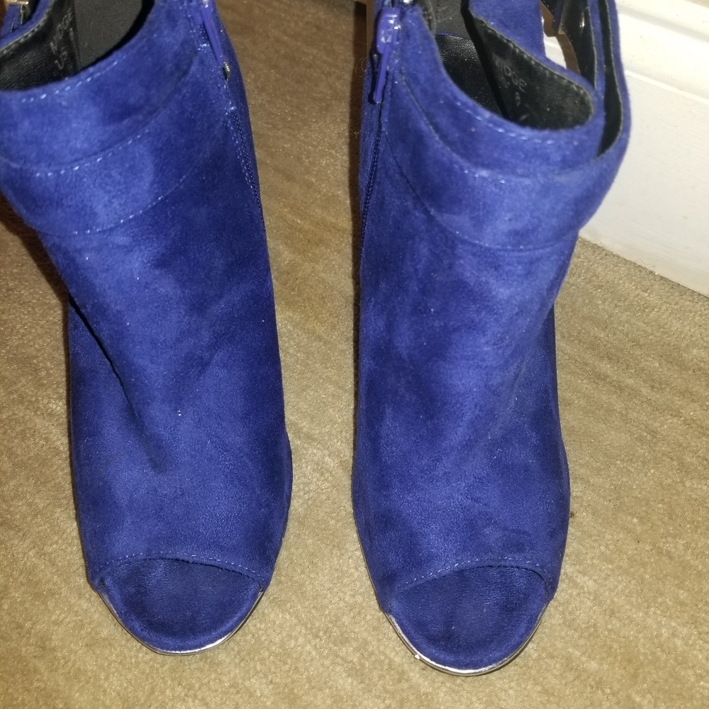 Booties - Picture 5 of 5